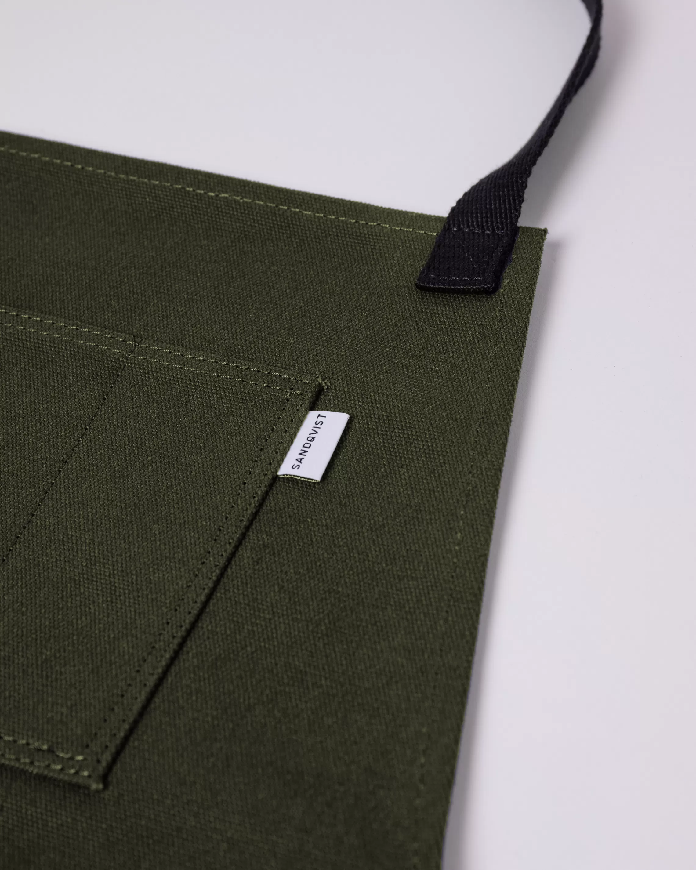 Sandqvist Apron Olive Online